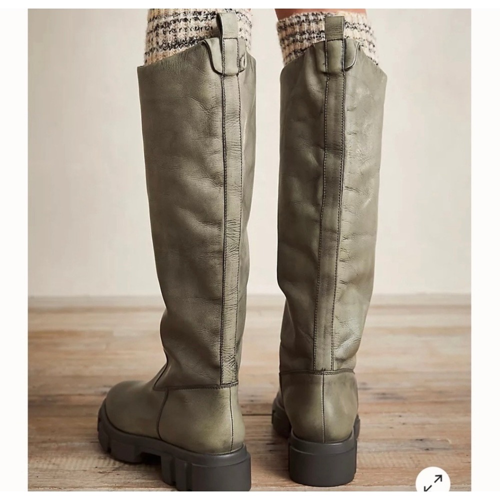 Free People Brooks High Tall Boots Leather Chunky Platform Lug Sole‎ 38.5 / 8 - Picture 2 of 10